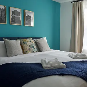 K Suites - Wellington Street 2 , Gloucester United Kingdom