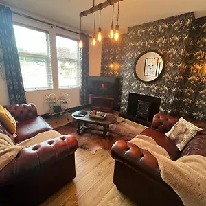 Royston Village, Barnsley, 1930's Contemporary , Royston (South Yorkshire) United Kingdom